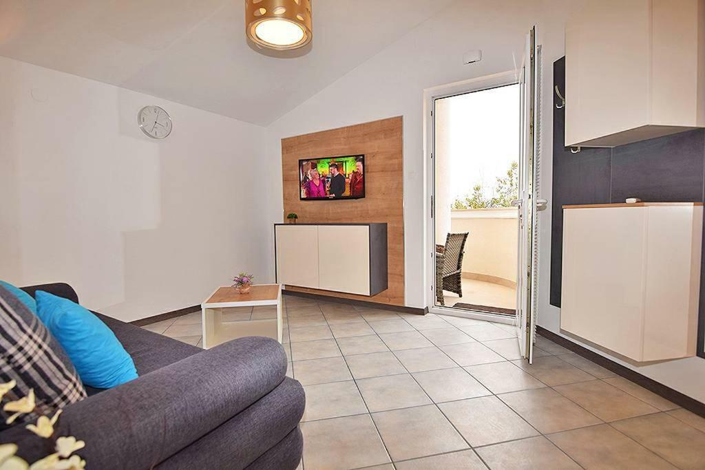 Mare Medulin Apartment Exterior photo